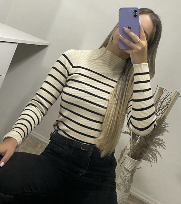 REMERA MORA